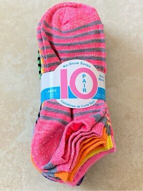*BRANDNEW* Macy’s Pack Of 10 Colorful Silver Glitter Stripes Girls No Show Socks